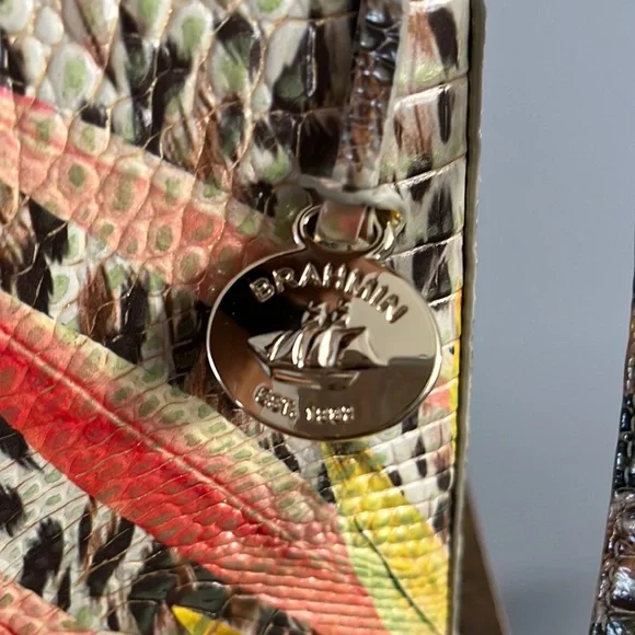 Brahmin tropical leaves - Picture 3 of 11